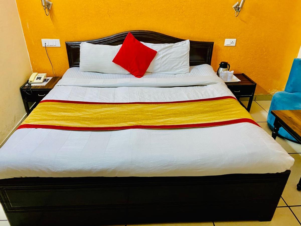 Hotel Aachman Regency Shimla Zewnętrze zdjęcie